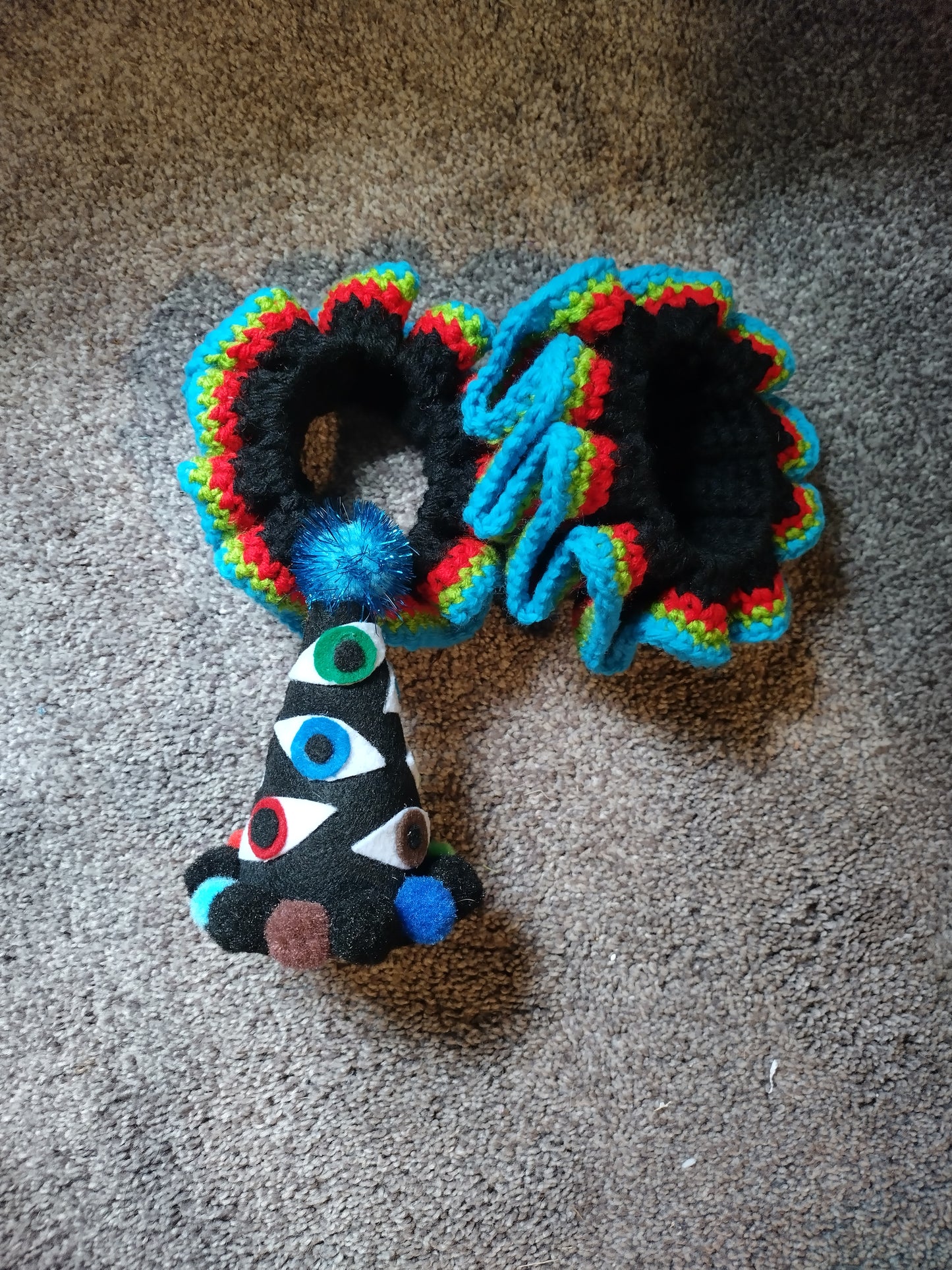 All Eyes on Me Clowncore set