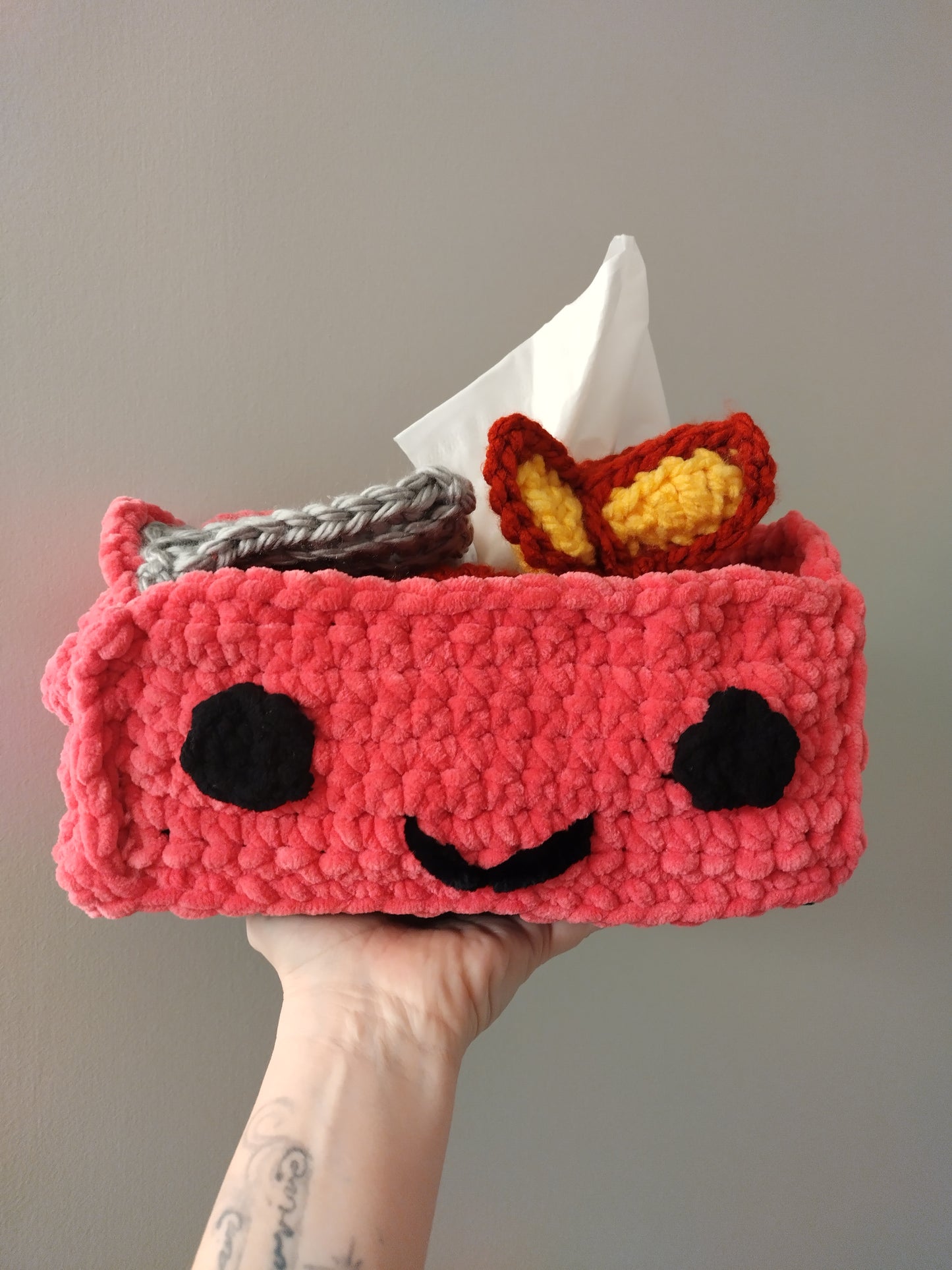 E.S. dumpster fire /Pink