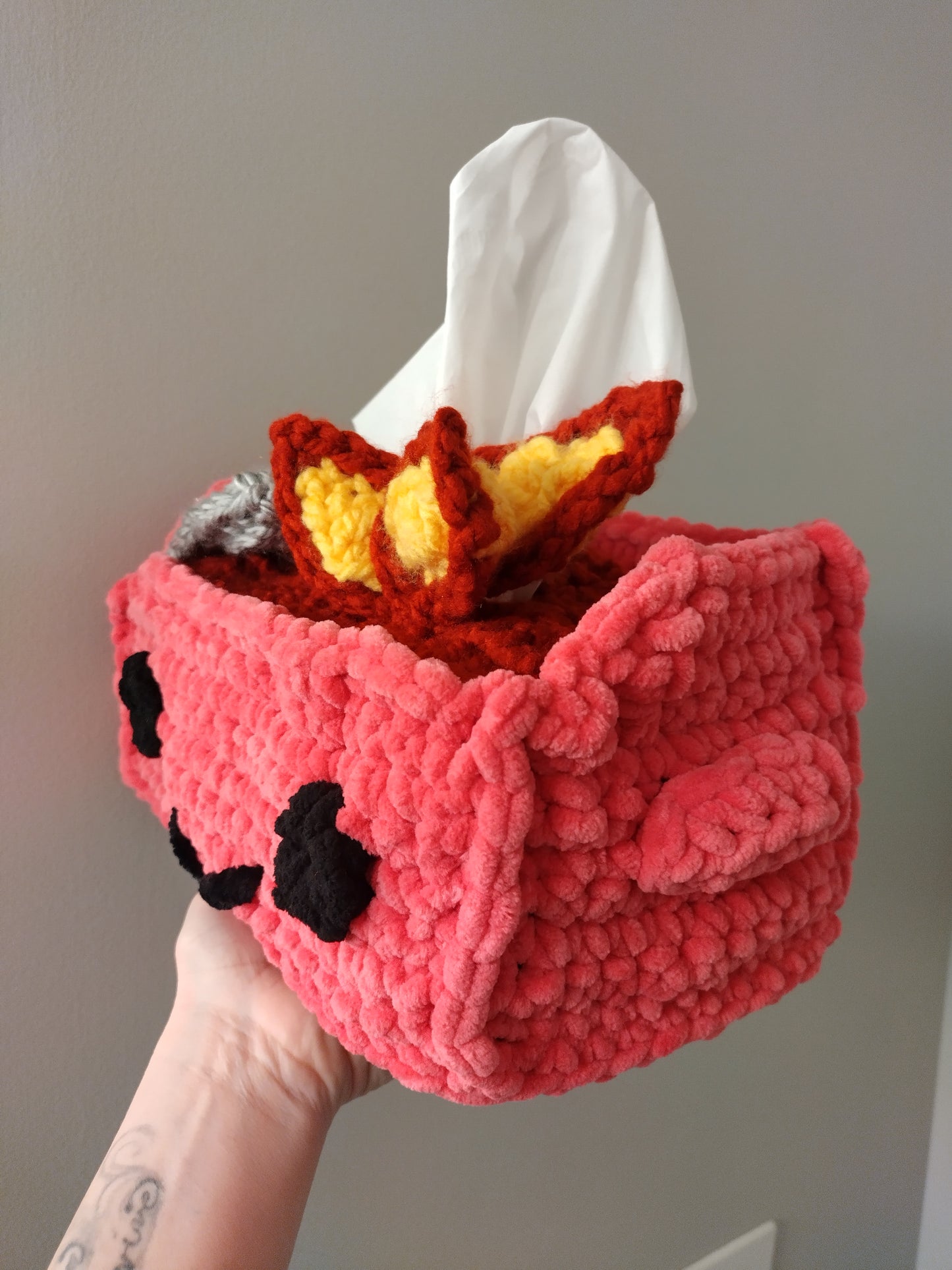 E.S. dumpster fire /Pink