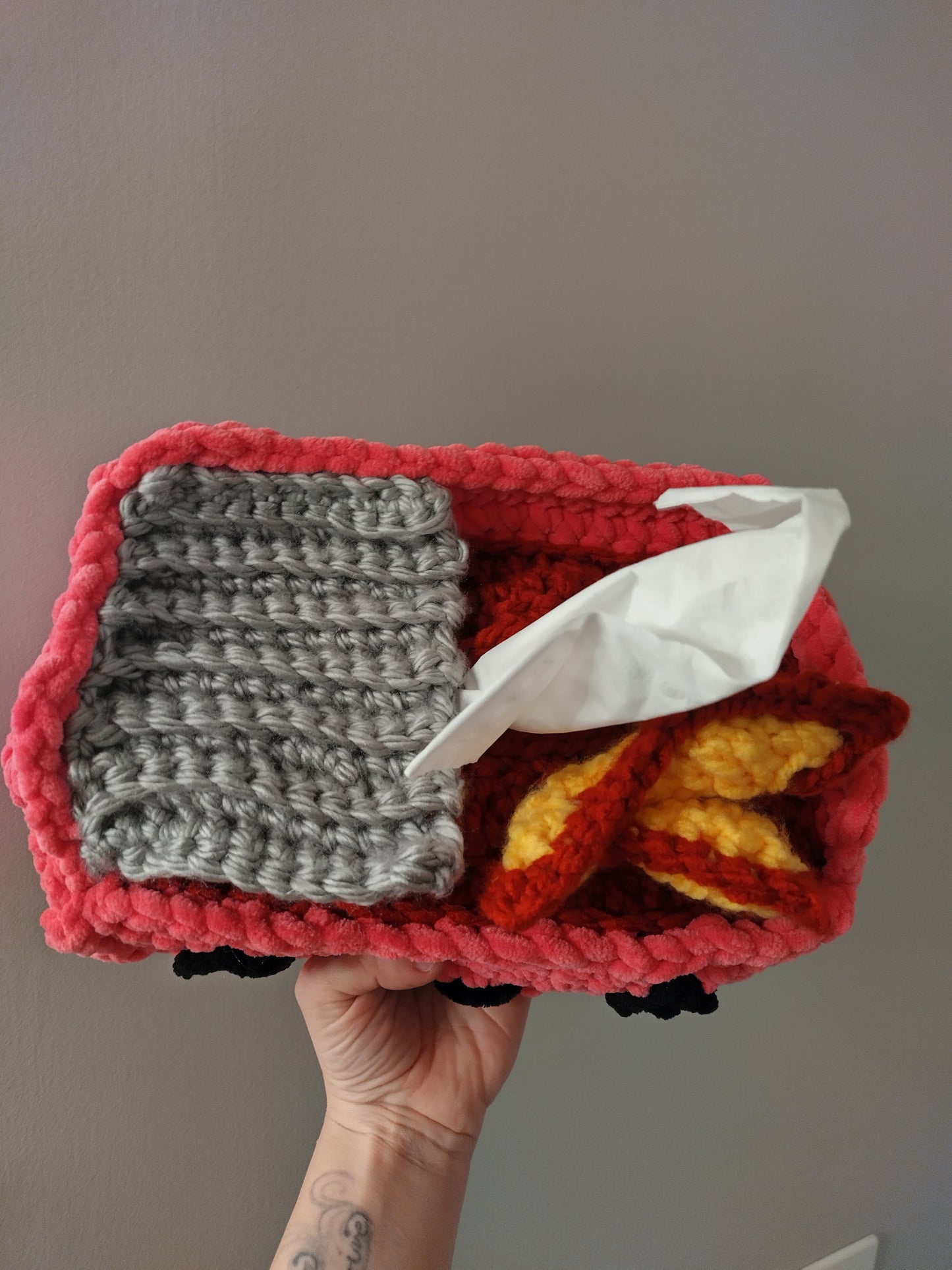 E.S. dumpster fire /Pink